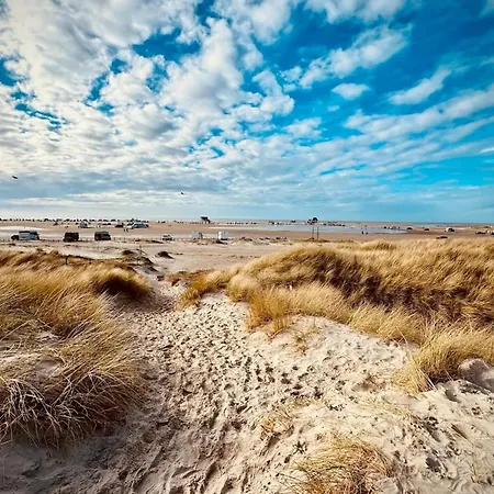 Semi-detached House In St Peter-ording アパート