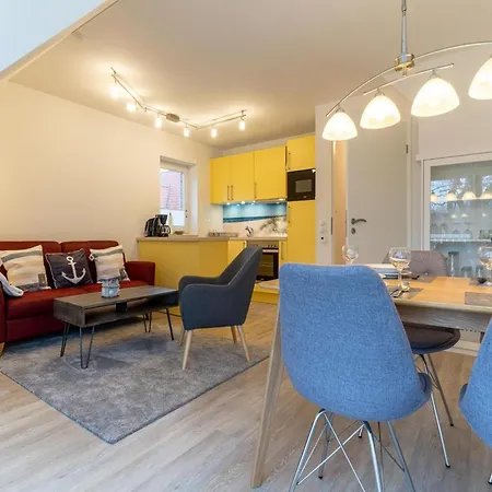 Semi-detached House In St Peter-ording 아파트 Böhl